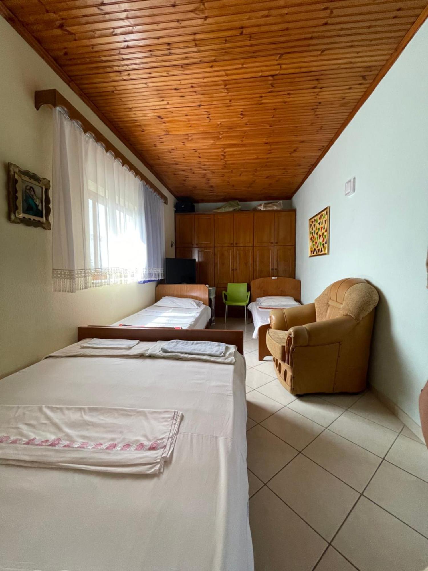 Villa Mance Berat Exteriér fotografie