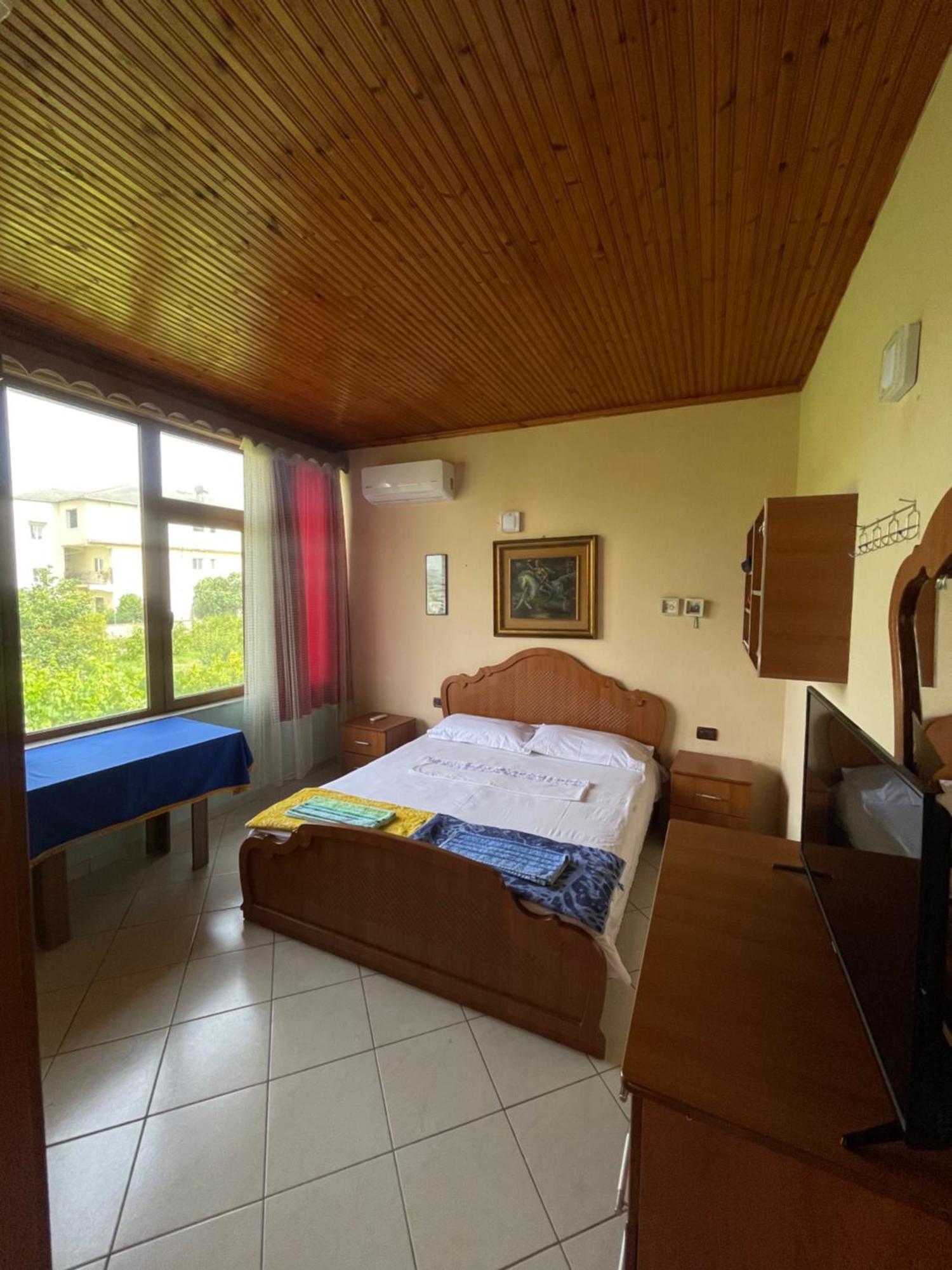 Villa Mance Berat Exteriér fotografie